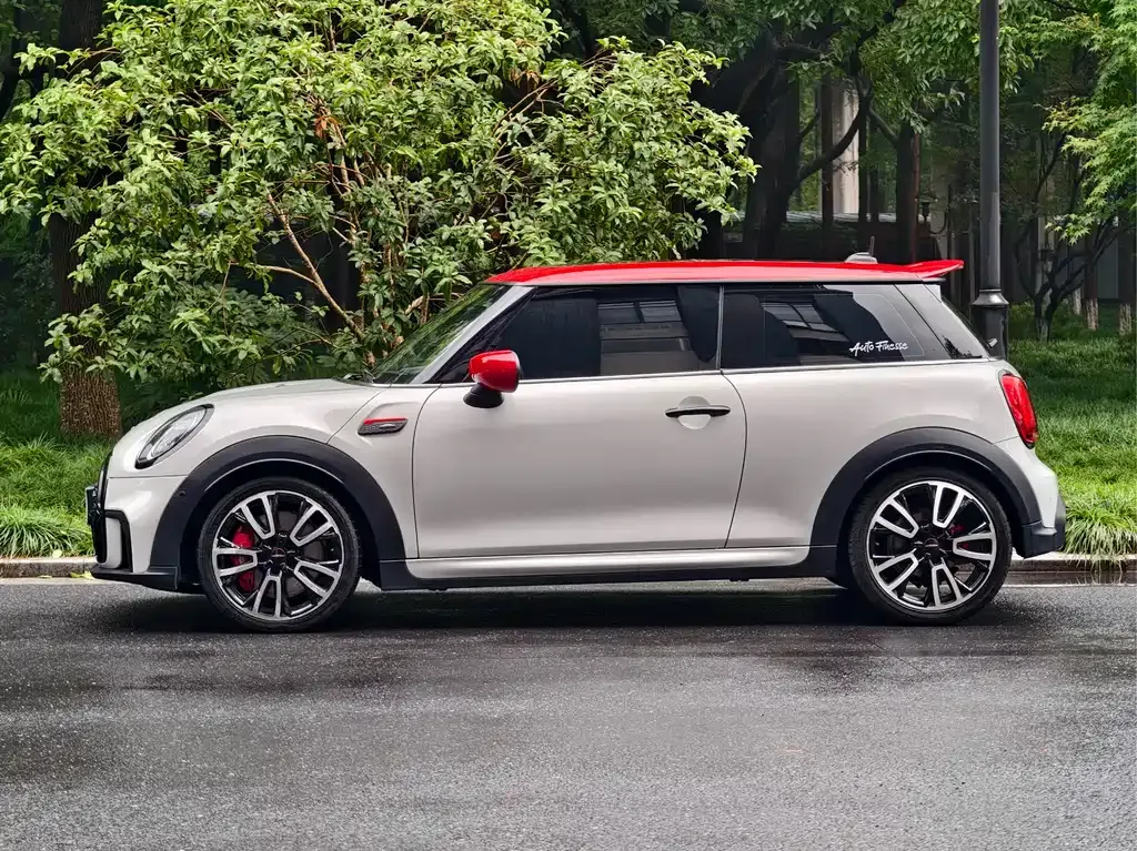 MINI JCW (John Cooper Works) — фото 5