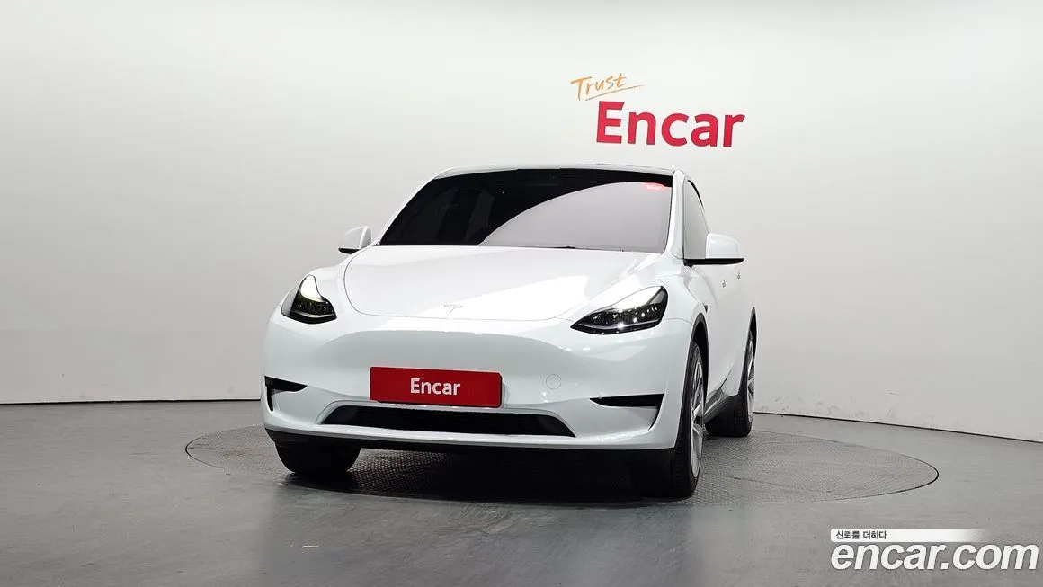 Tesla Model Y — фото 3