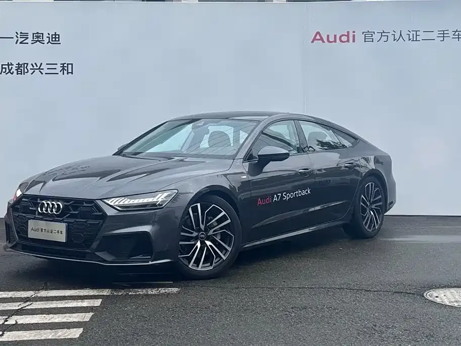 Audi A7 — фото 1