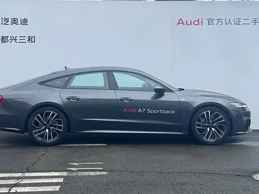 Audi A7 — фото 2
