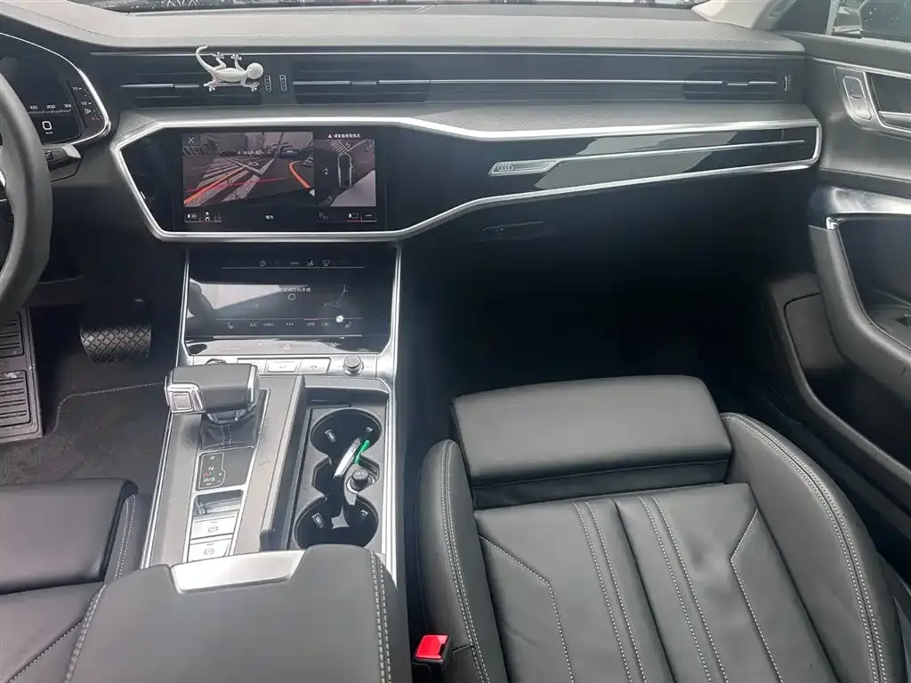 Audi A7 — фото 9