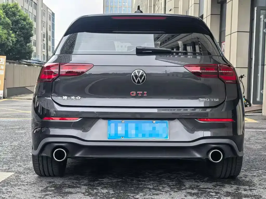 Volkswagen Golf GTI — фото 3