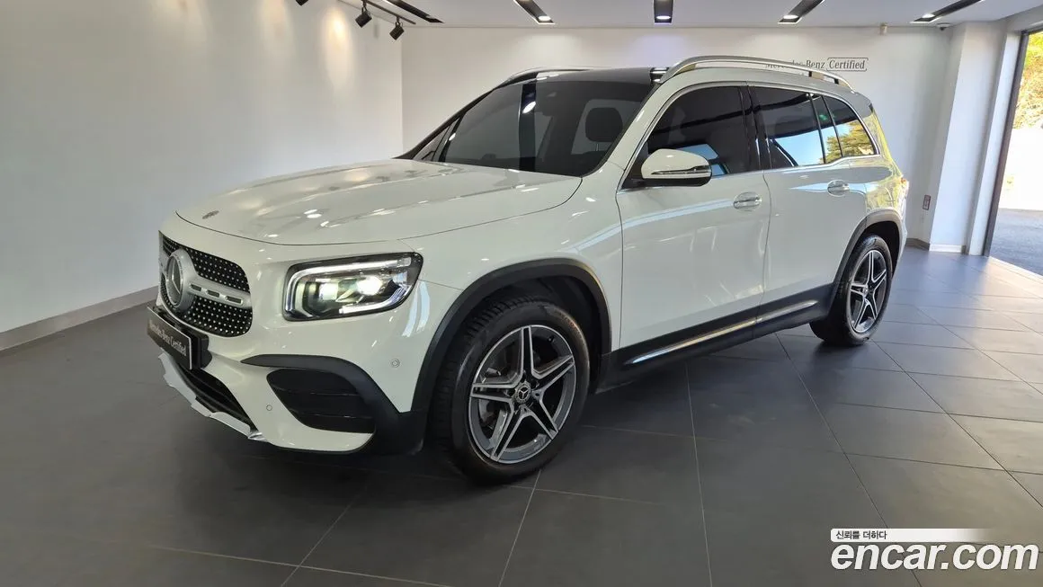 Mercedes-Benz GLB-Class — фото 1