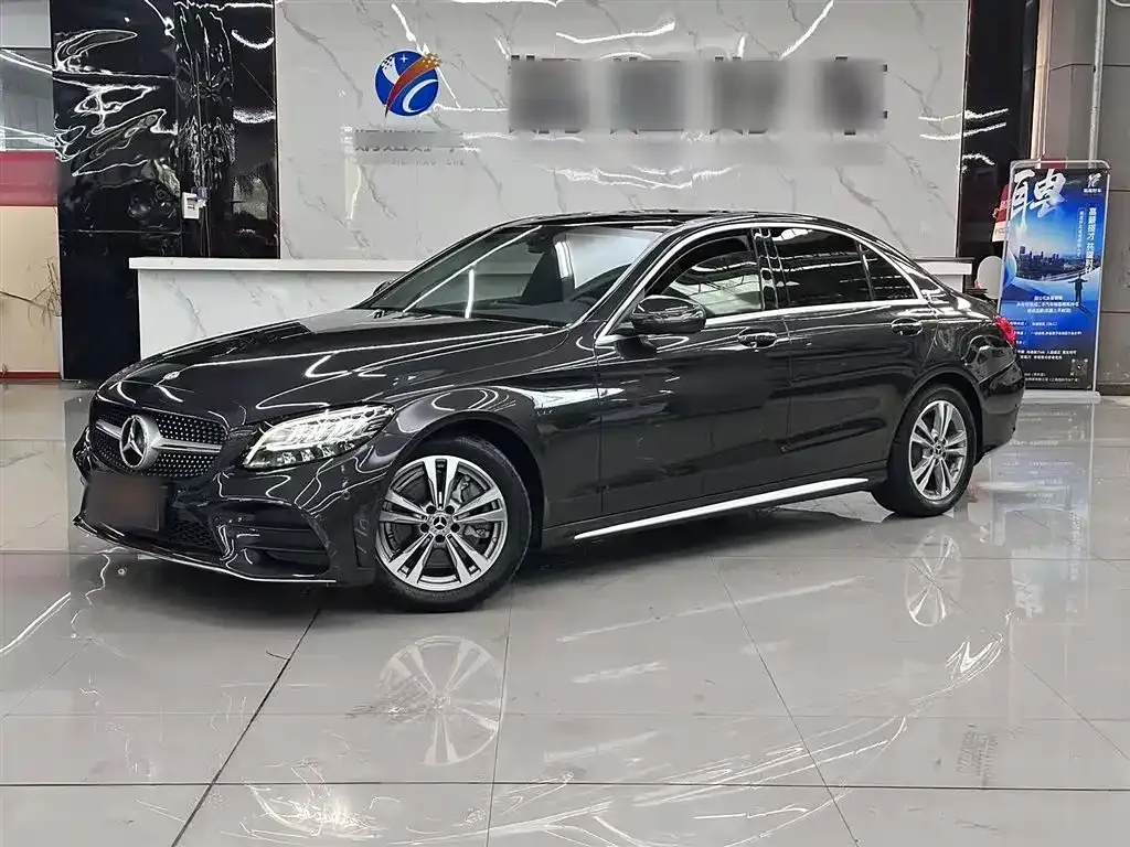 Mercedes-Benz C-Class — фото 1
