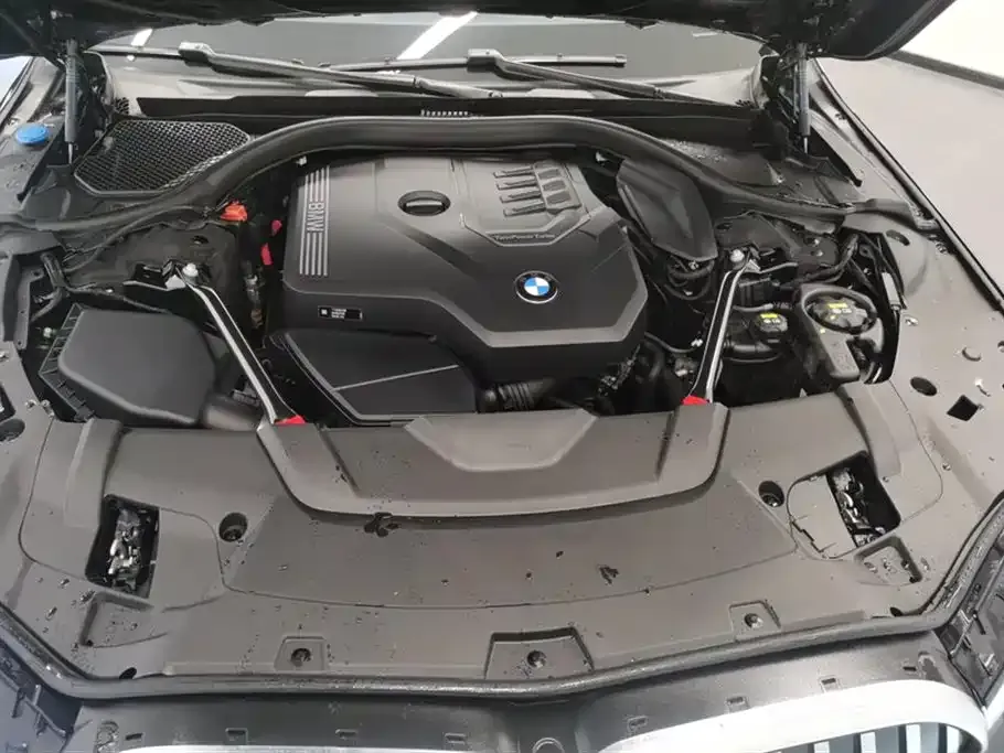 BMW 7 Series — фото 10