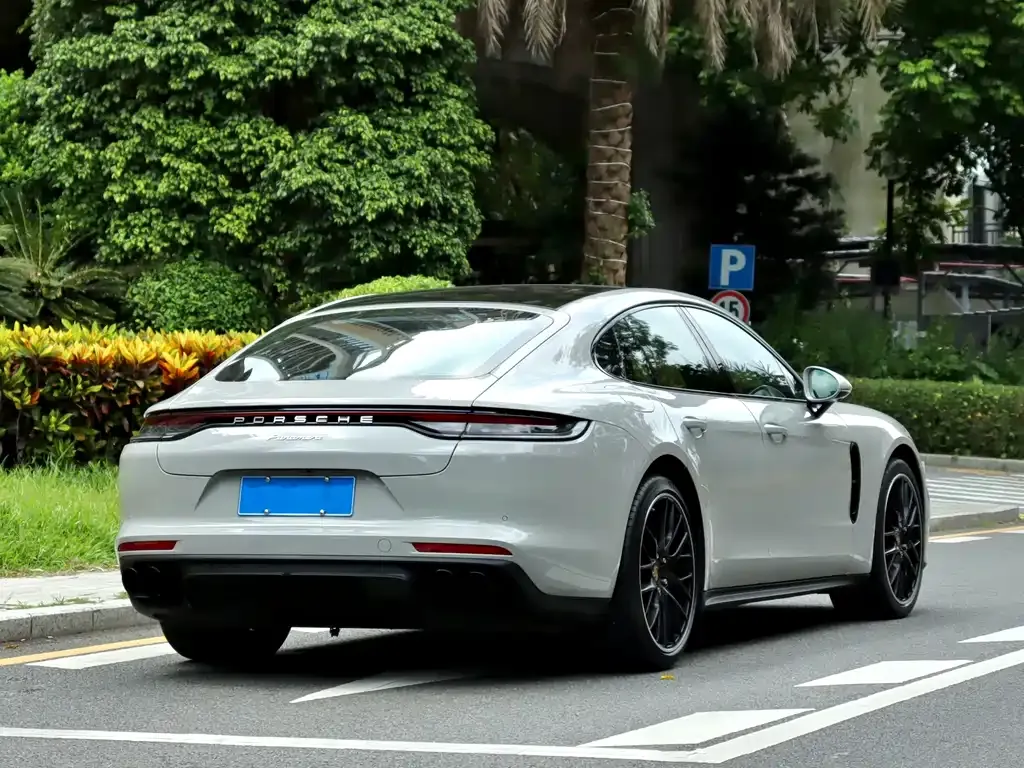 Porsche Panamera — фото 3