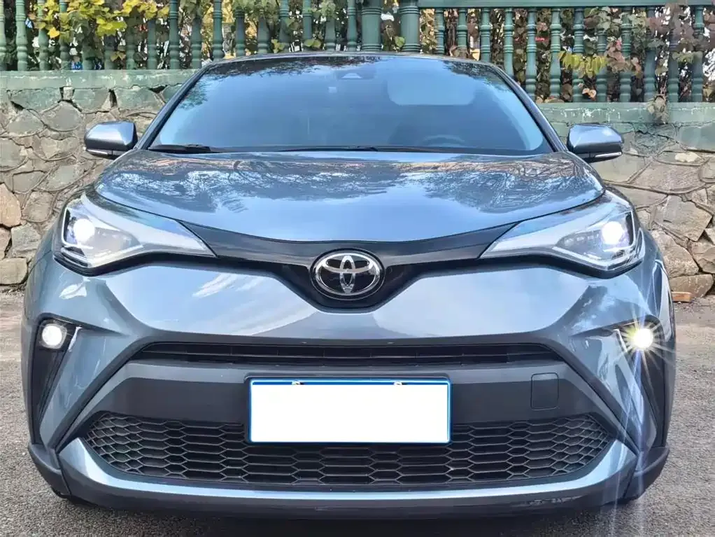 Toyota C-HR — фото 2