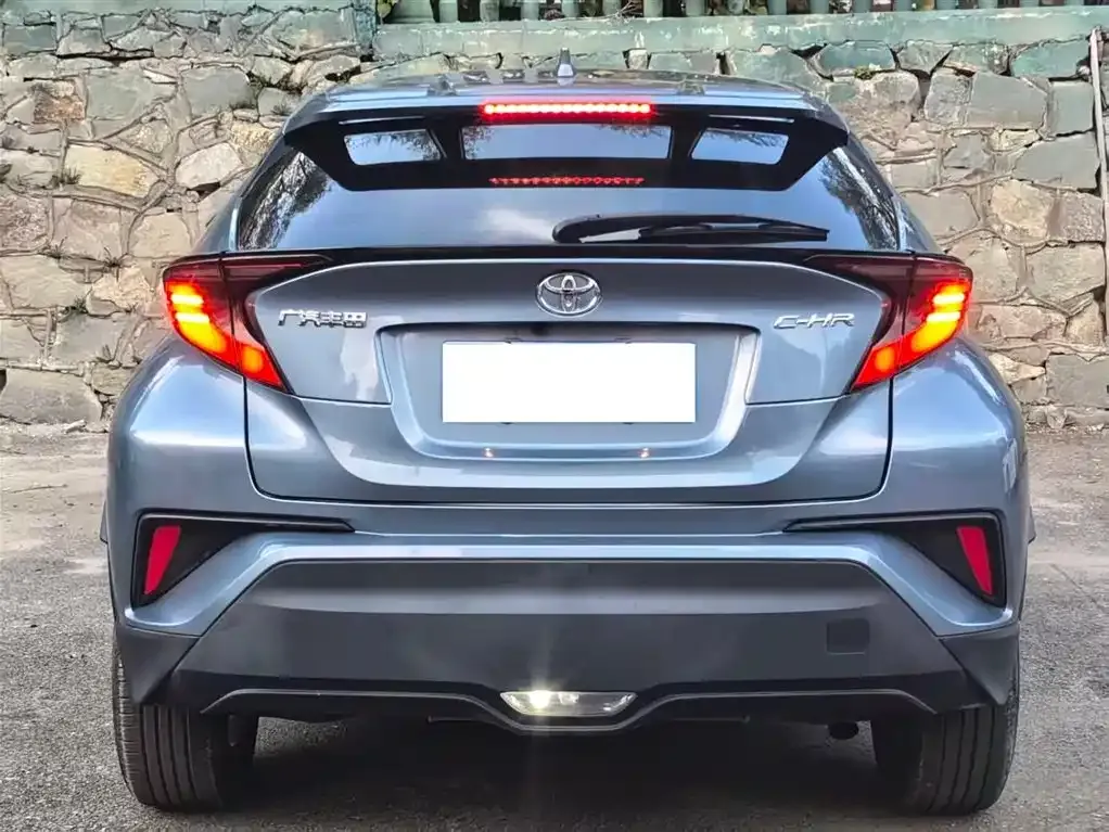 Toyota C-HR — фото 4