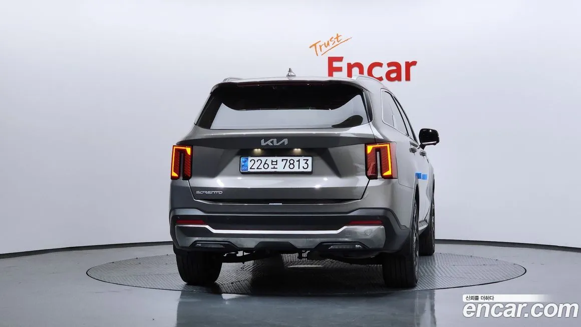 Kia Sorento — фото 4