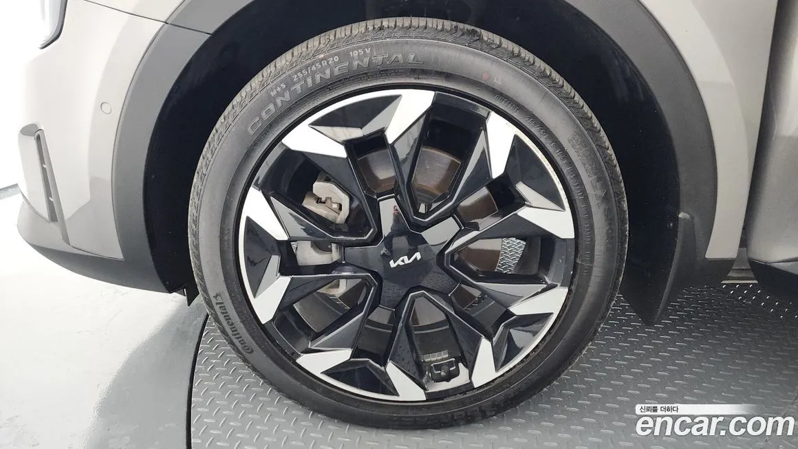 Kia Sorento — фото 5
