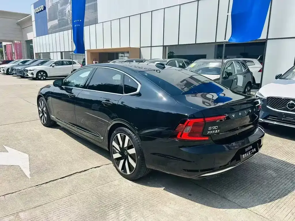Volvo S90 PHEV — фото 8