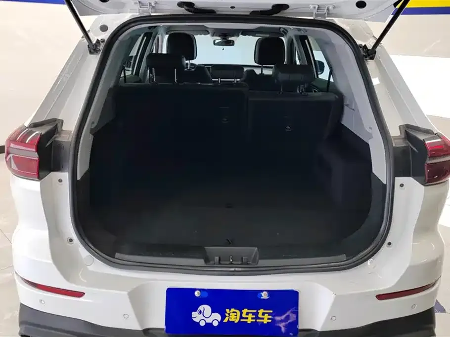 Chery Tiggo 8 — фото 4