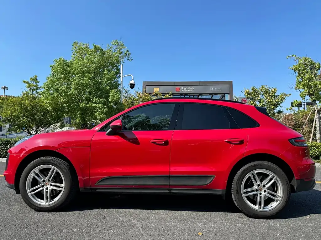 Porsche Macan — фото 7