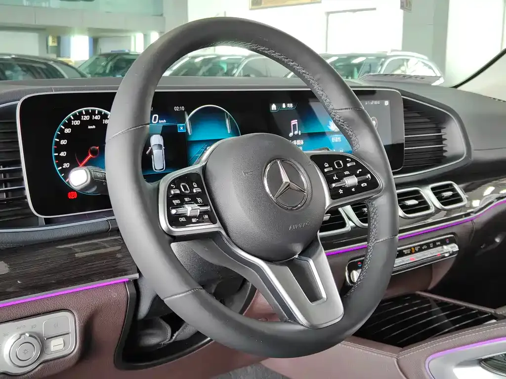 Mercedes-Benz GLE — фото 10