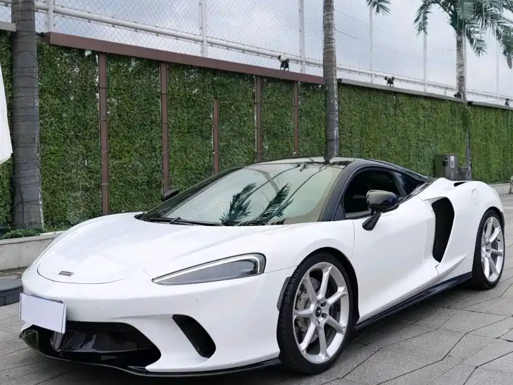 McLaren GT — фото 1