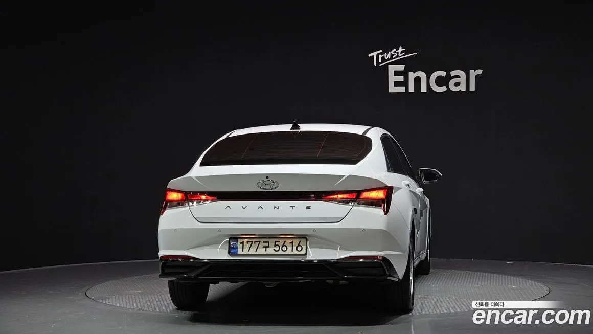 Hyundai AVANTE — фото 4