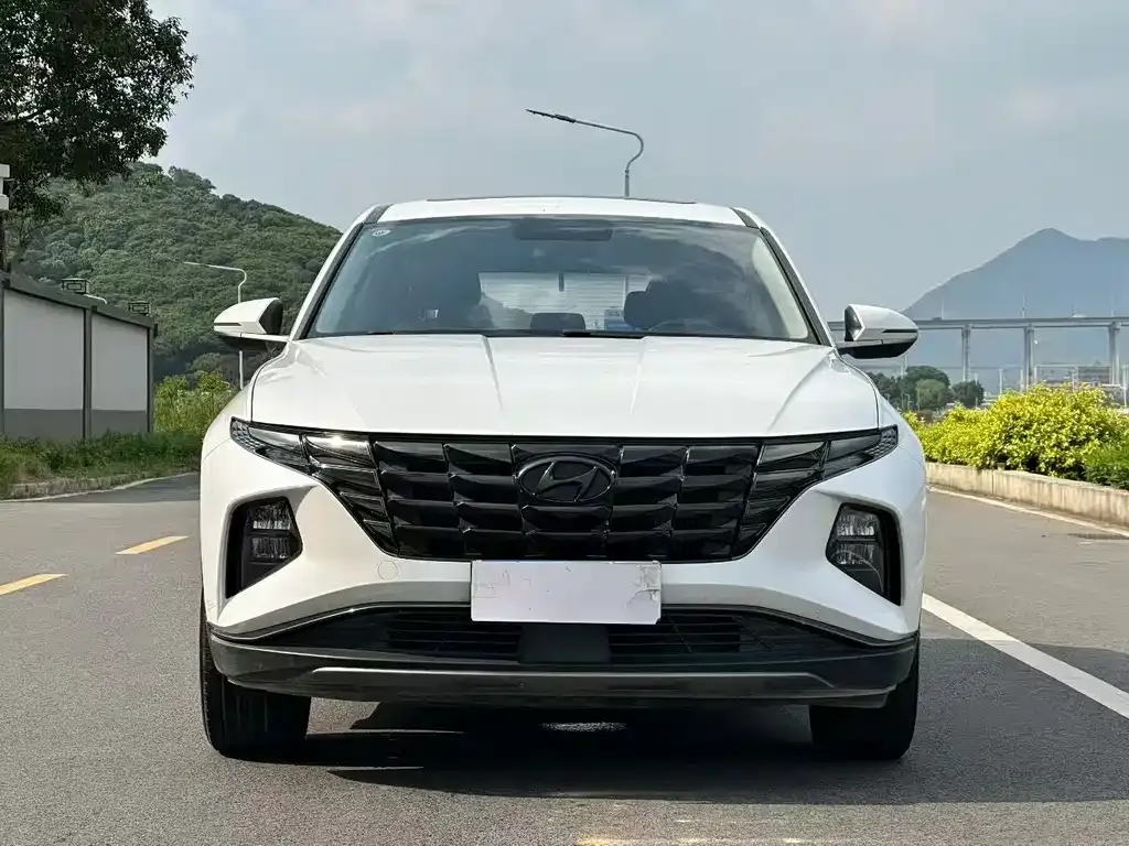 Hyundai Tucson — фото 1