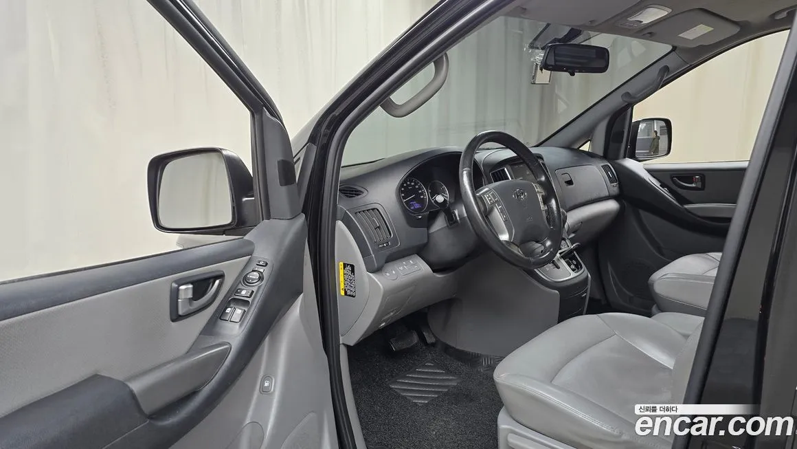 Hyundai Starex — фото 10