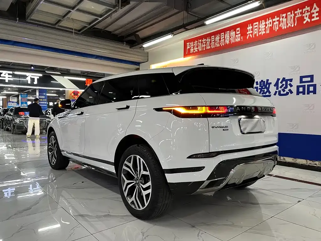 Land Rover Evoque — фото 3