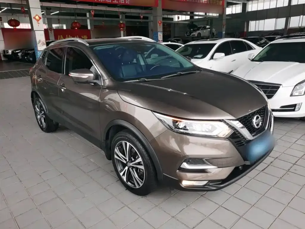 Nissan Qashqai — фото 4