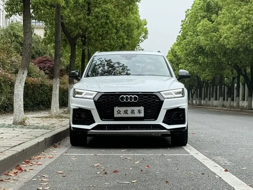 Audi Q5L — фото 2