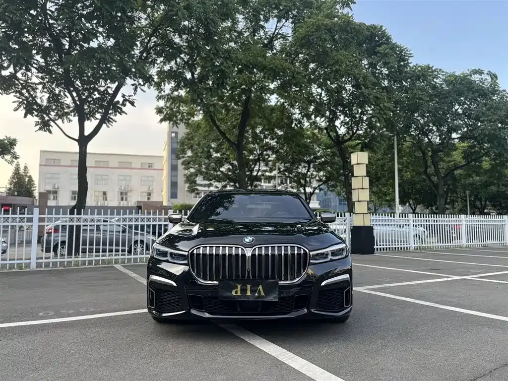 BMW 7 Series — фото 2