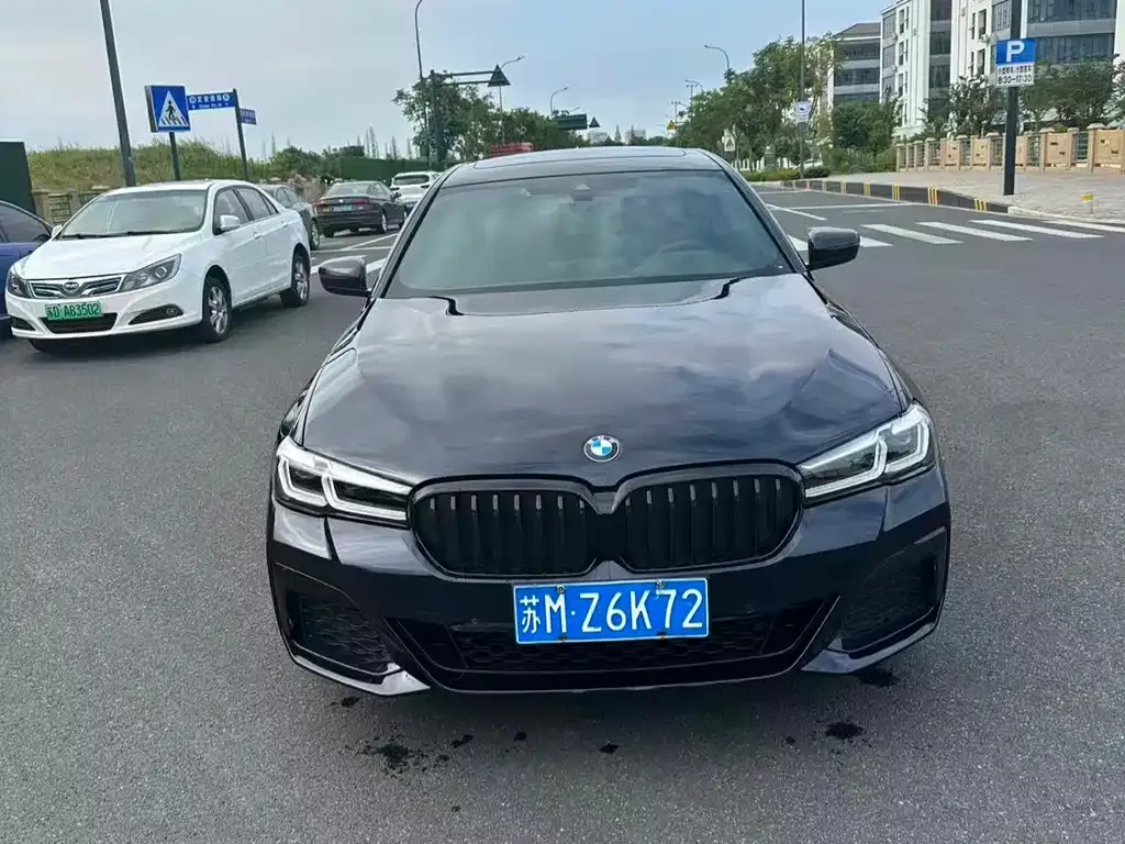 BMW 5 Series — фото 2