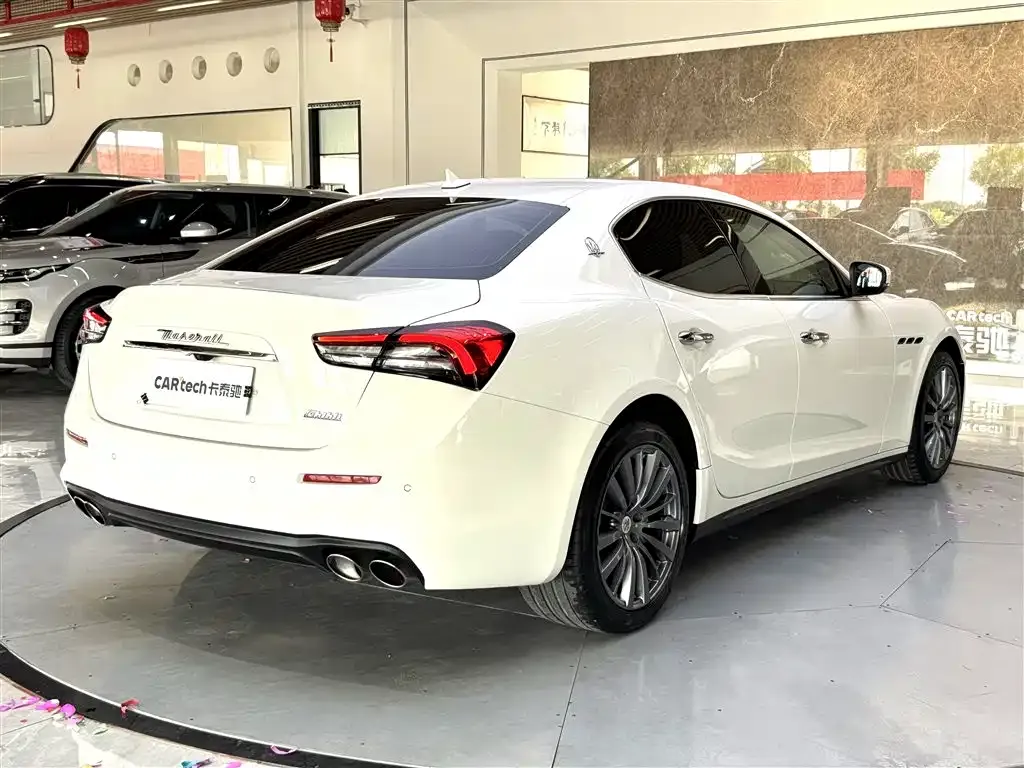 Maserati Ghibli — фото 5