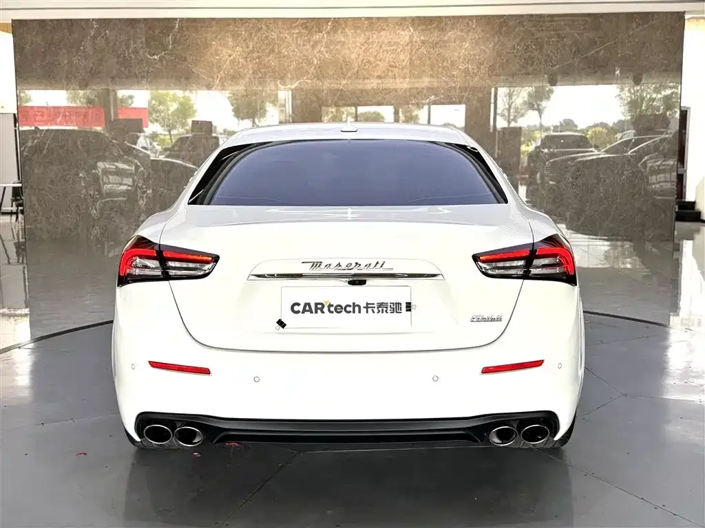 Maserati Ghibli — фото 6