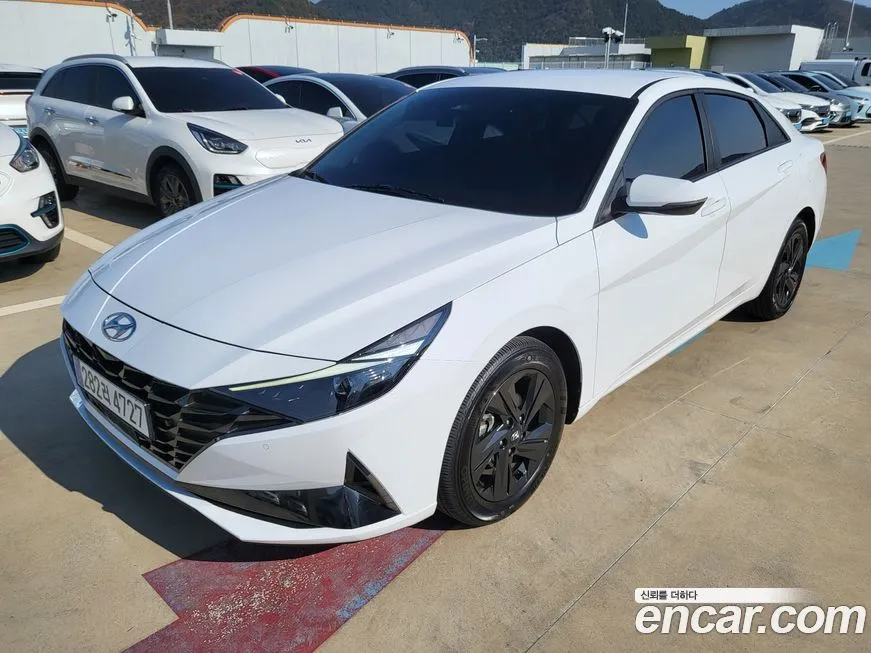 Hyundai AVANTE — фото 2