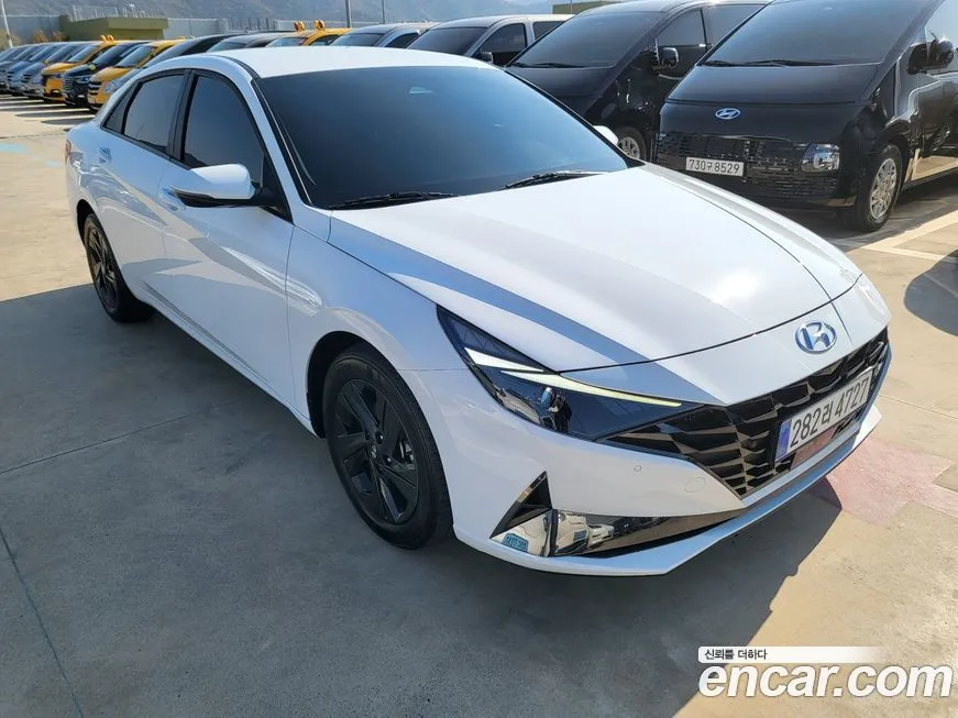 Hyundai AVANTE — фото 3