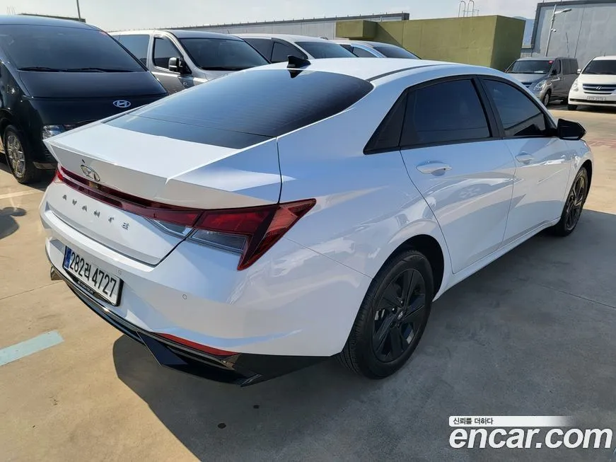 Hyundai AVANTE — фото 4