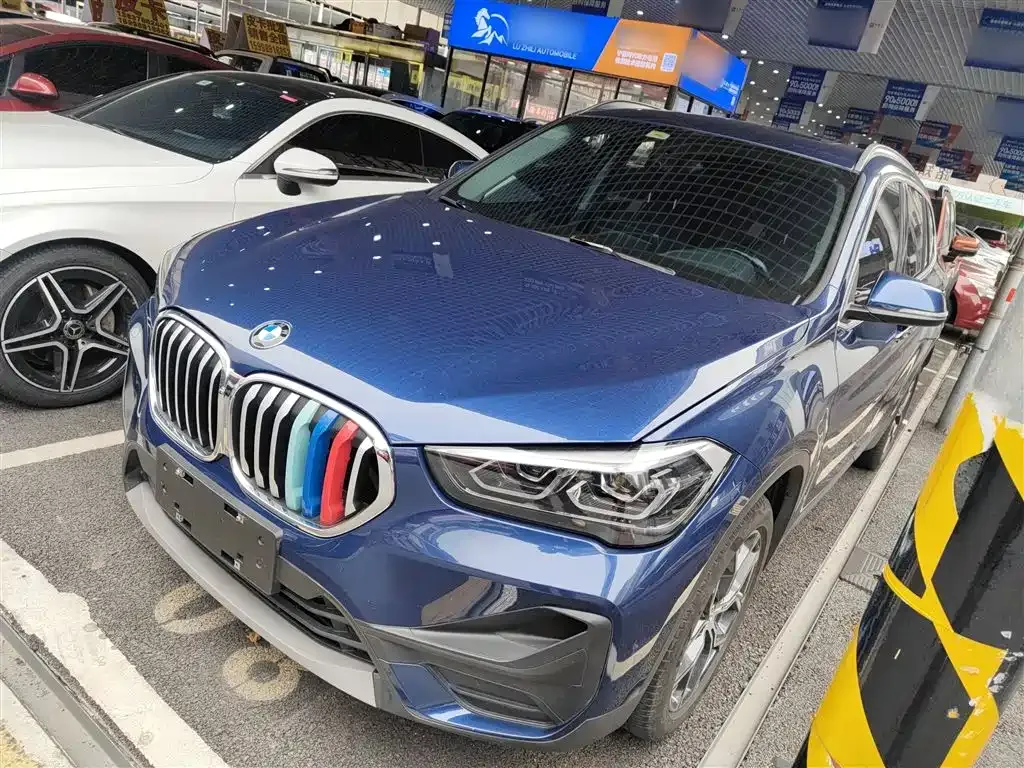BMW X1 — фото 1