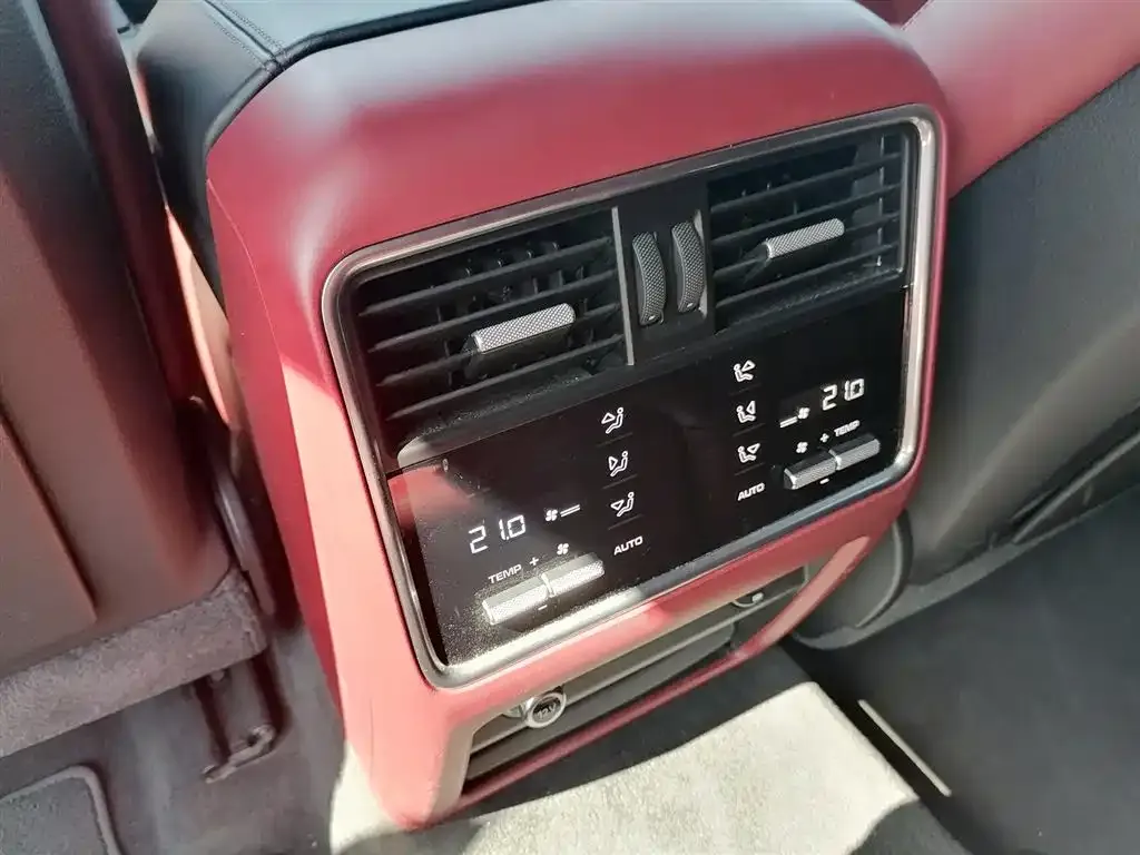 Porsche Cayenne Hybrid — фото 9