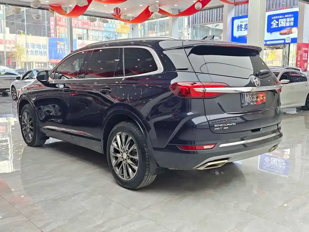 Buick Enclave — фото 4