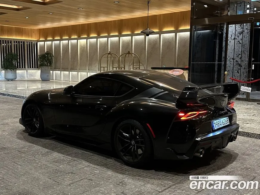 Toyota Supra — фото 2