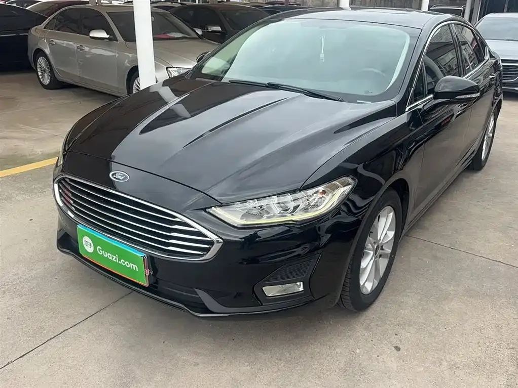 Ford Mondeo — фото 1