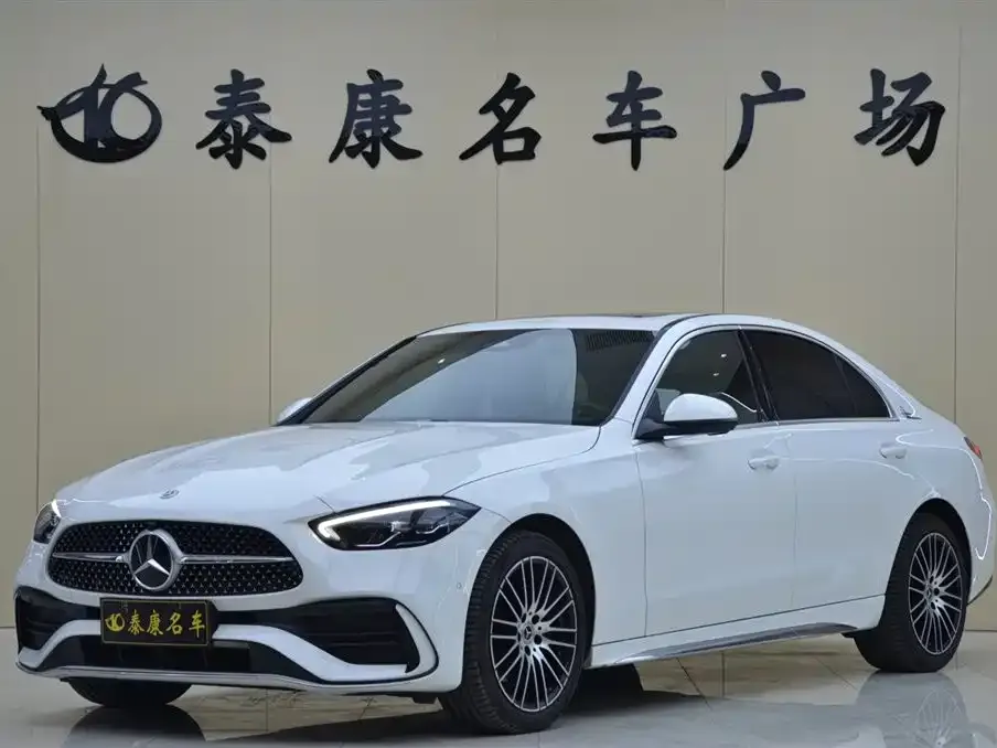 Mercedes-Benz C-Class — фото 1