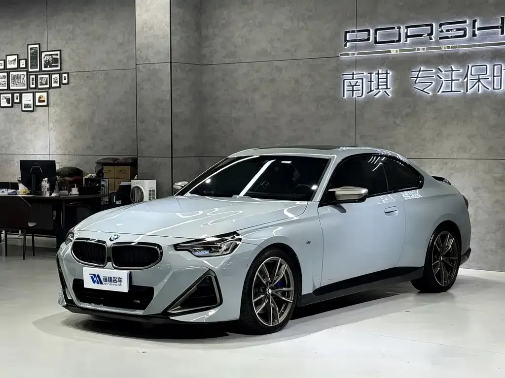 BMW M240i — фото 1