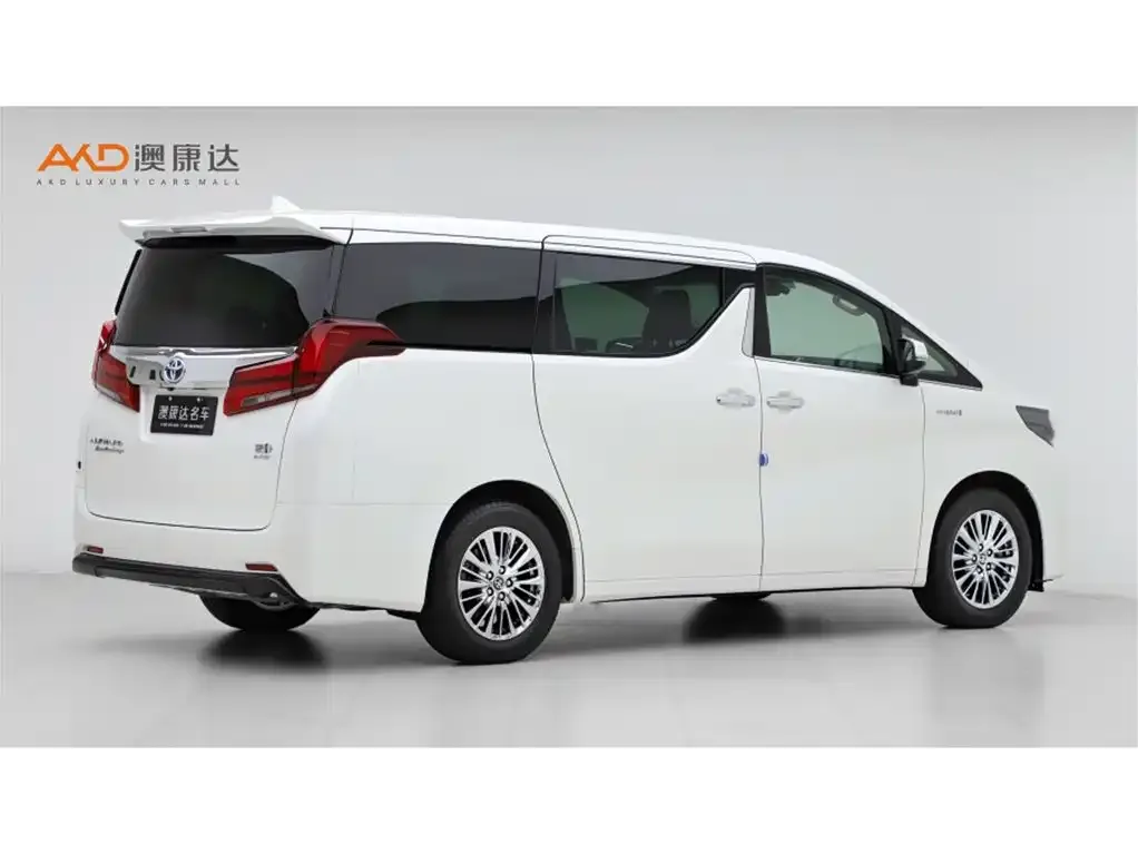 Toyota Alphard — фото 3