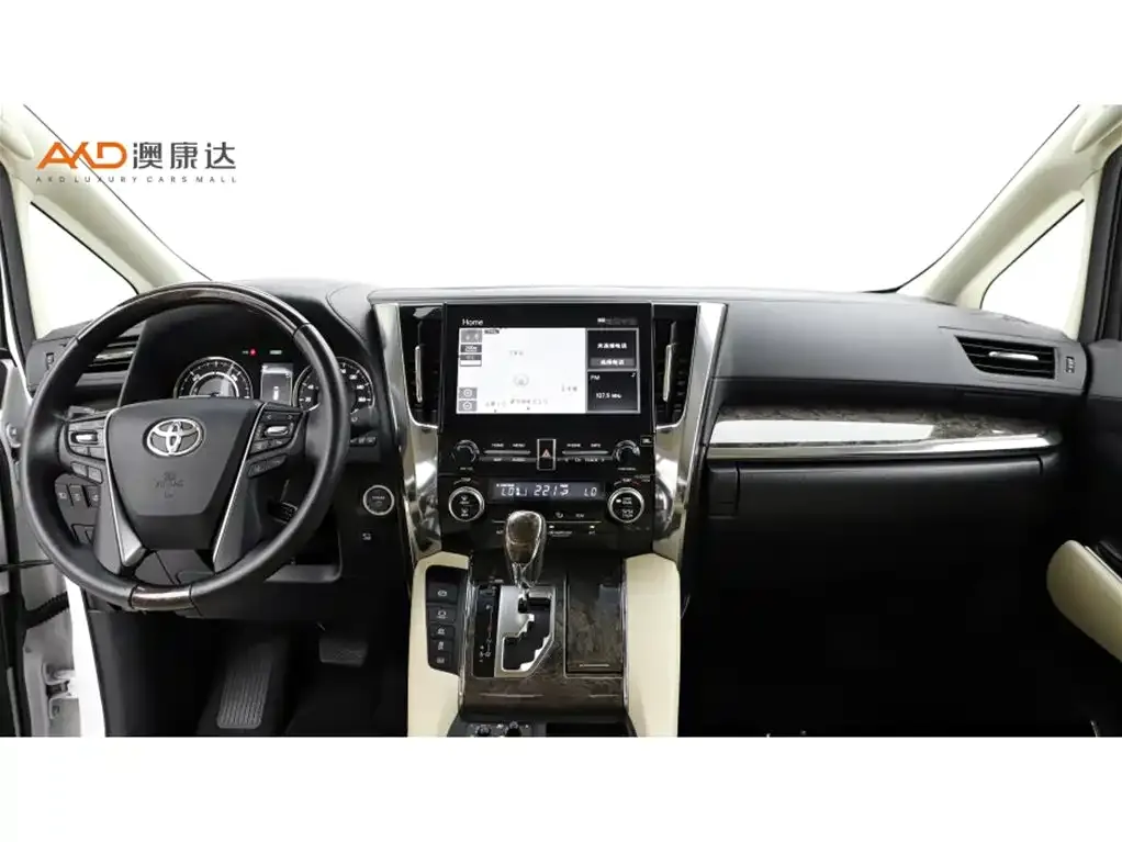 Toyota Alphard — фото 5