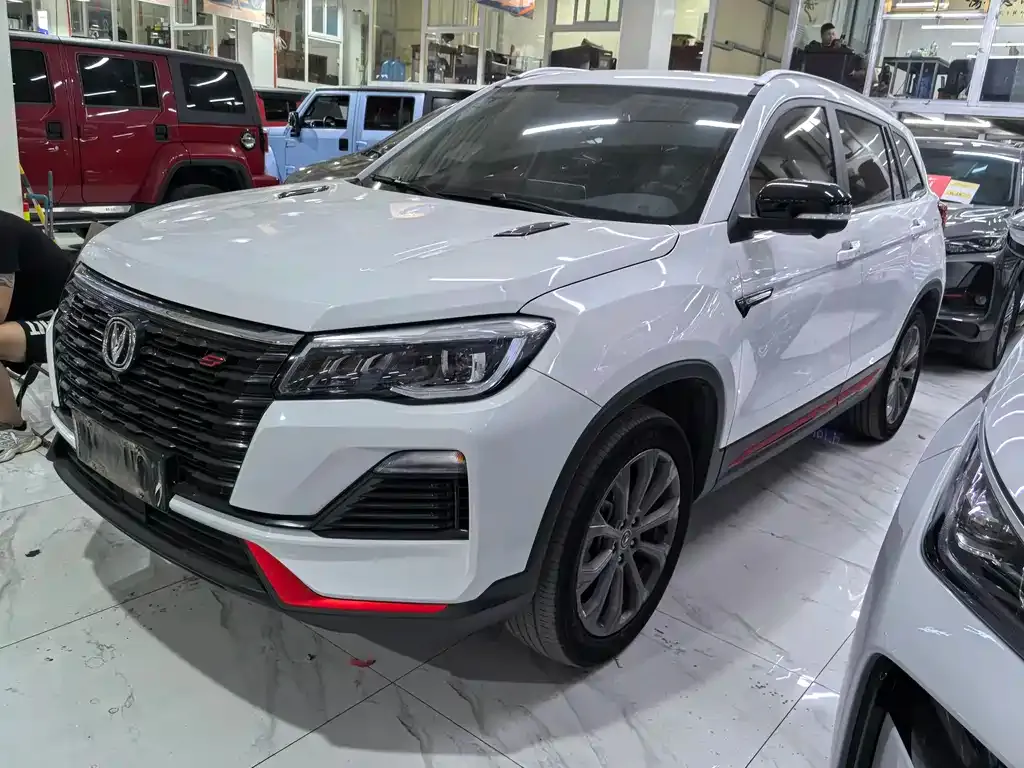 Changan CS75 — фото 1