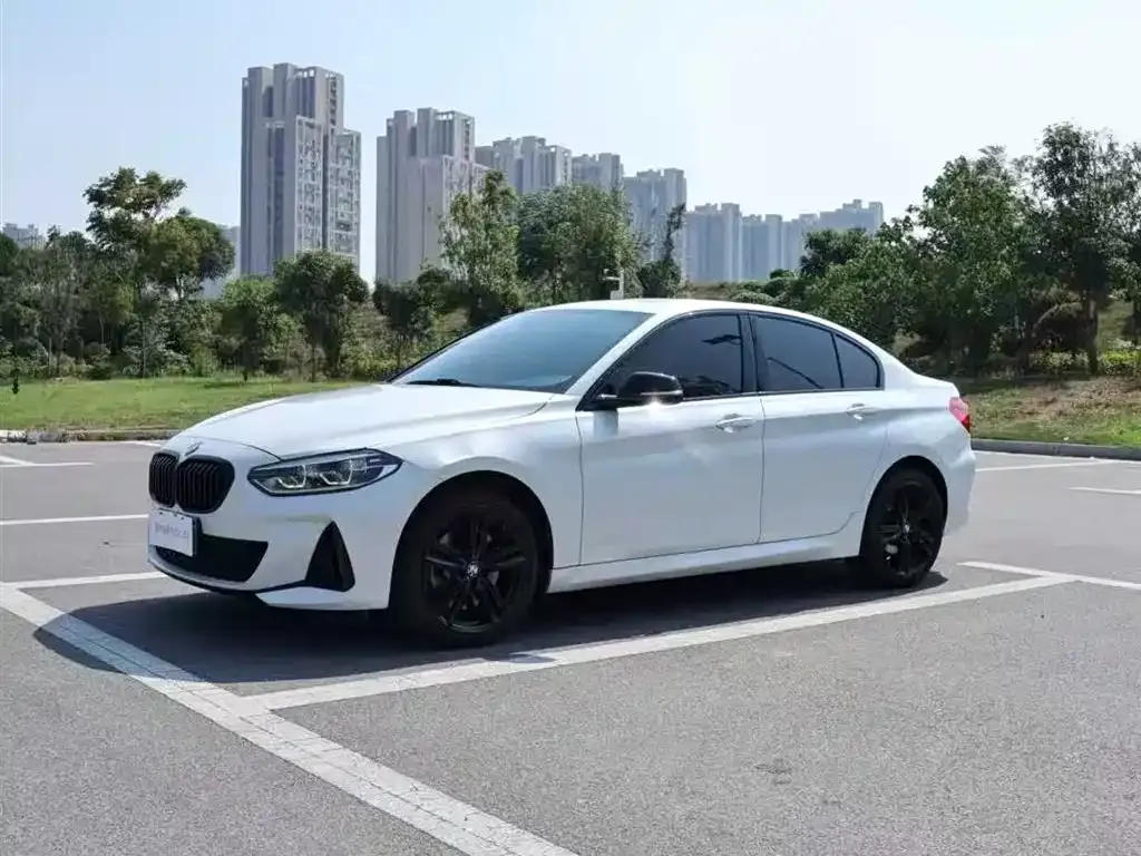 BMW 1 Series — фото 1