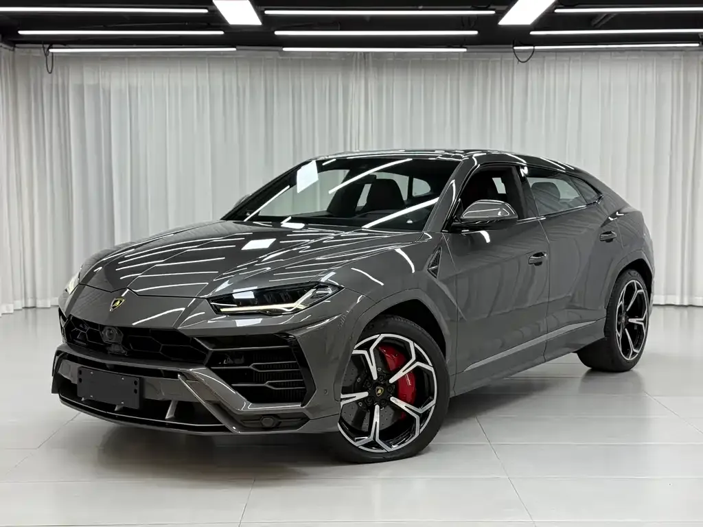 Lamborghini Urus — фото 1