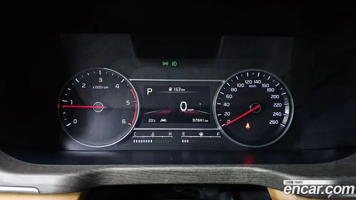 Kia Sorento — фото 8