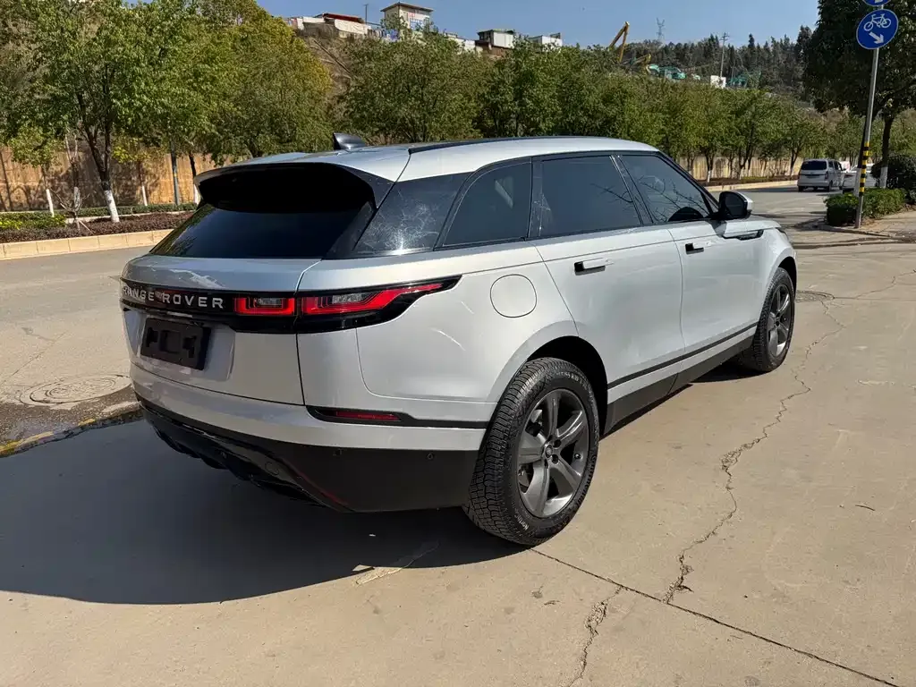 Land Rover Velar — фото 5