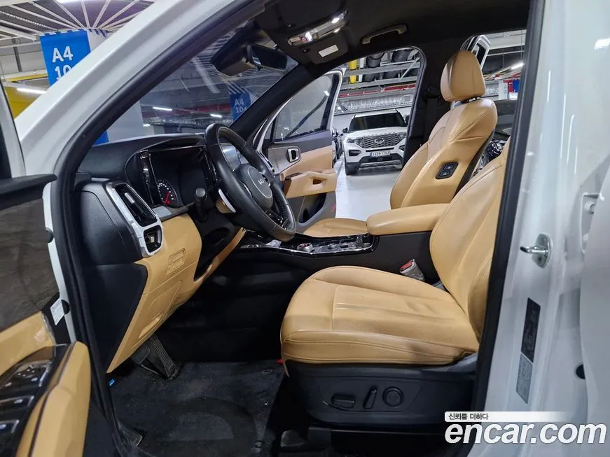 Kia Sorento — фото 7