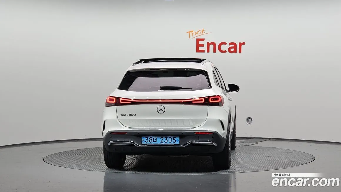 Mercedes-Benz EQA — фото 4