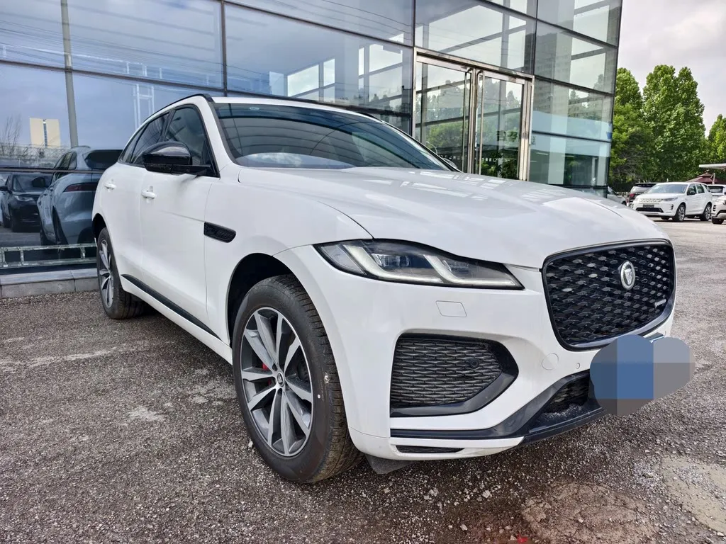 Jaguar F-PACE — фото 3