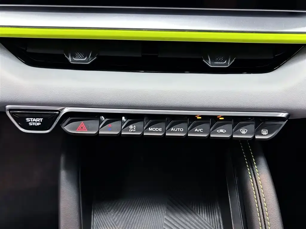 Geely Binyue — фото 10